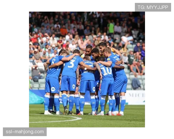 足总杯首轮科尔切斯特联鏖战不敌米尔顿凯恩斯三比二遭淘汰